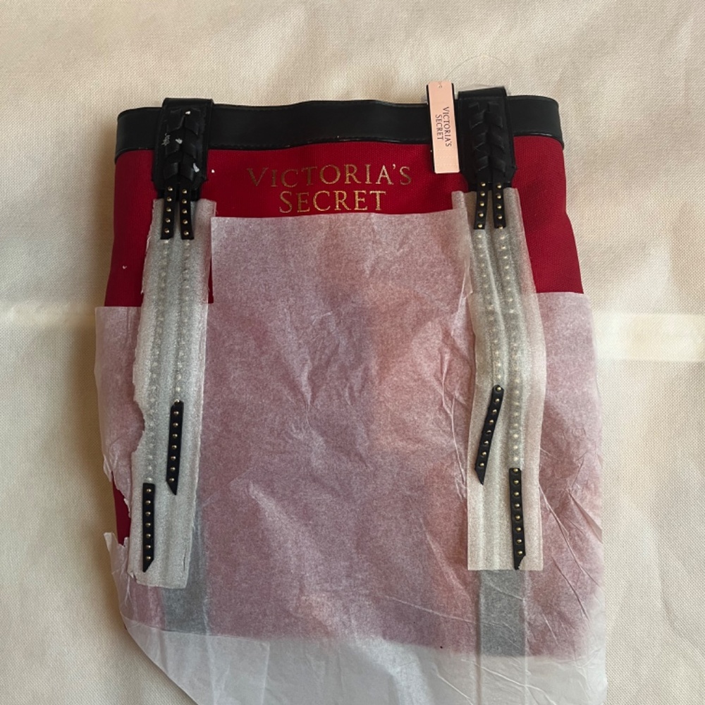 Victoria's Secret Logo Large Red Canvas Studded Tassels Weeken Shoulder Bag Tote - Picture 4 of 5